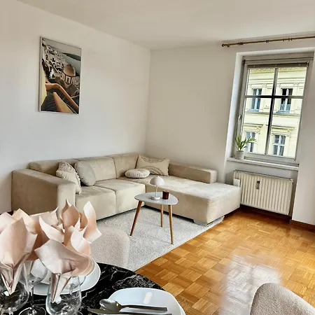 아파트 Mit Balkon Und Seeblick *