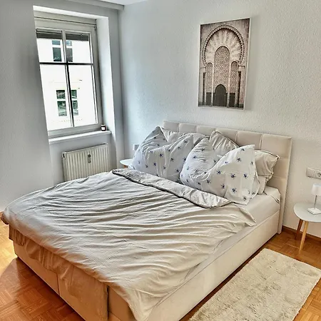 아파트 Mit Balkon Und Seeblick *
