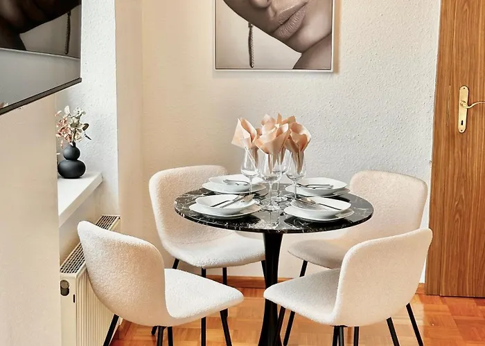 Apartment Mit Balkon Und Seeblick *