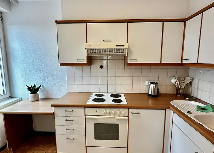 Mit Balkon Und Seeblick